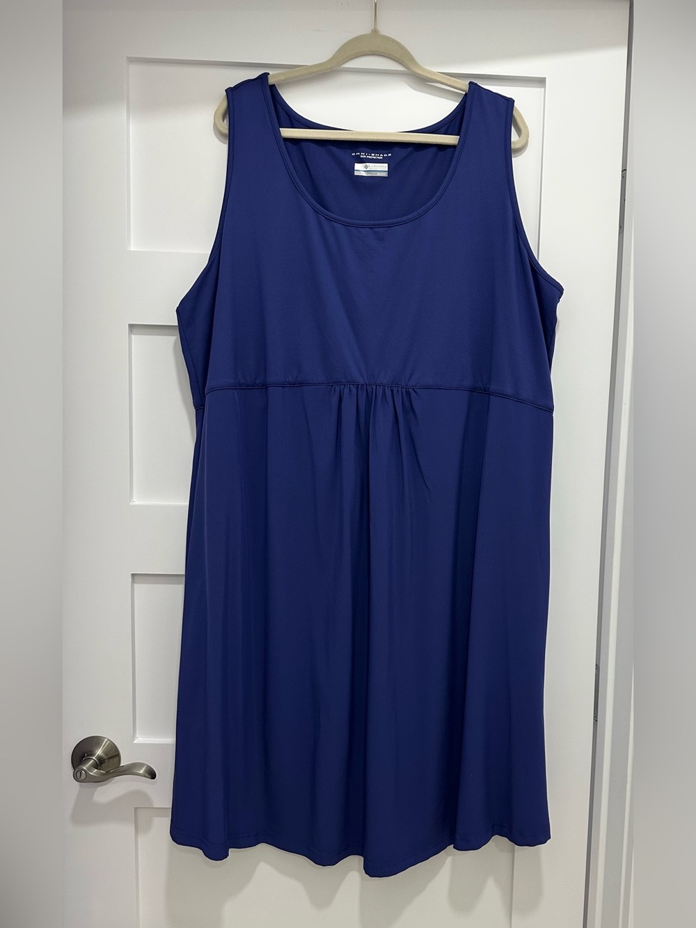 Columbia Omni -shade midi dress